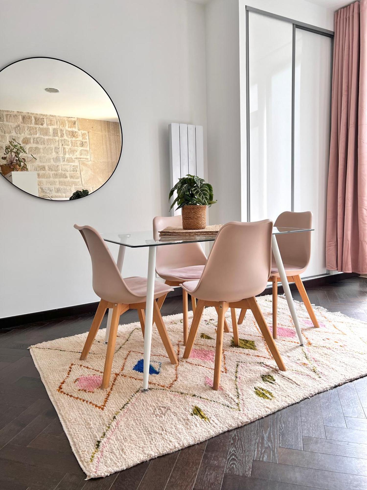 Canal St Martin Miss Dodu Apartment *